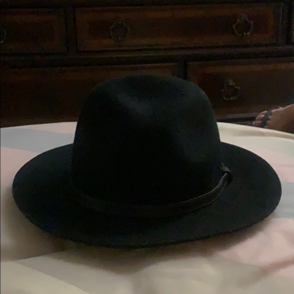 Black fedora